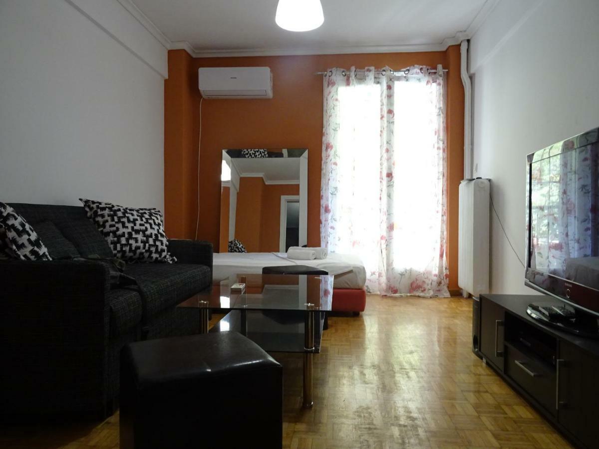 Down Town Comfort Apartment Афины Экстерьер фото