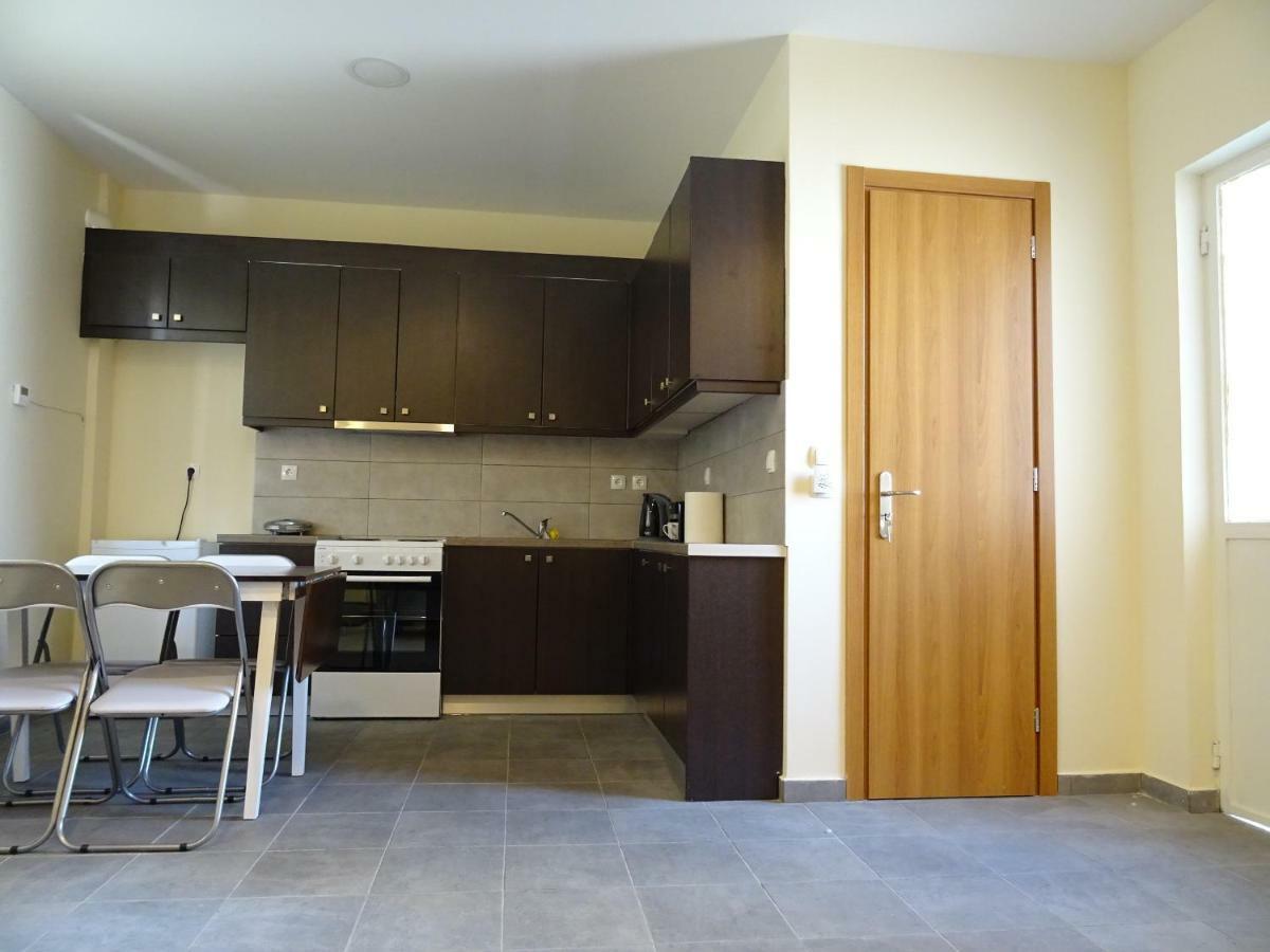 Down Town Comfort Apartment Афины Экстерьер фото
